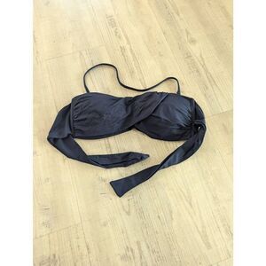 La Blanca Bikini Top women's size 6 navy blue twist front beachy vacation‎